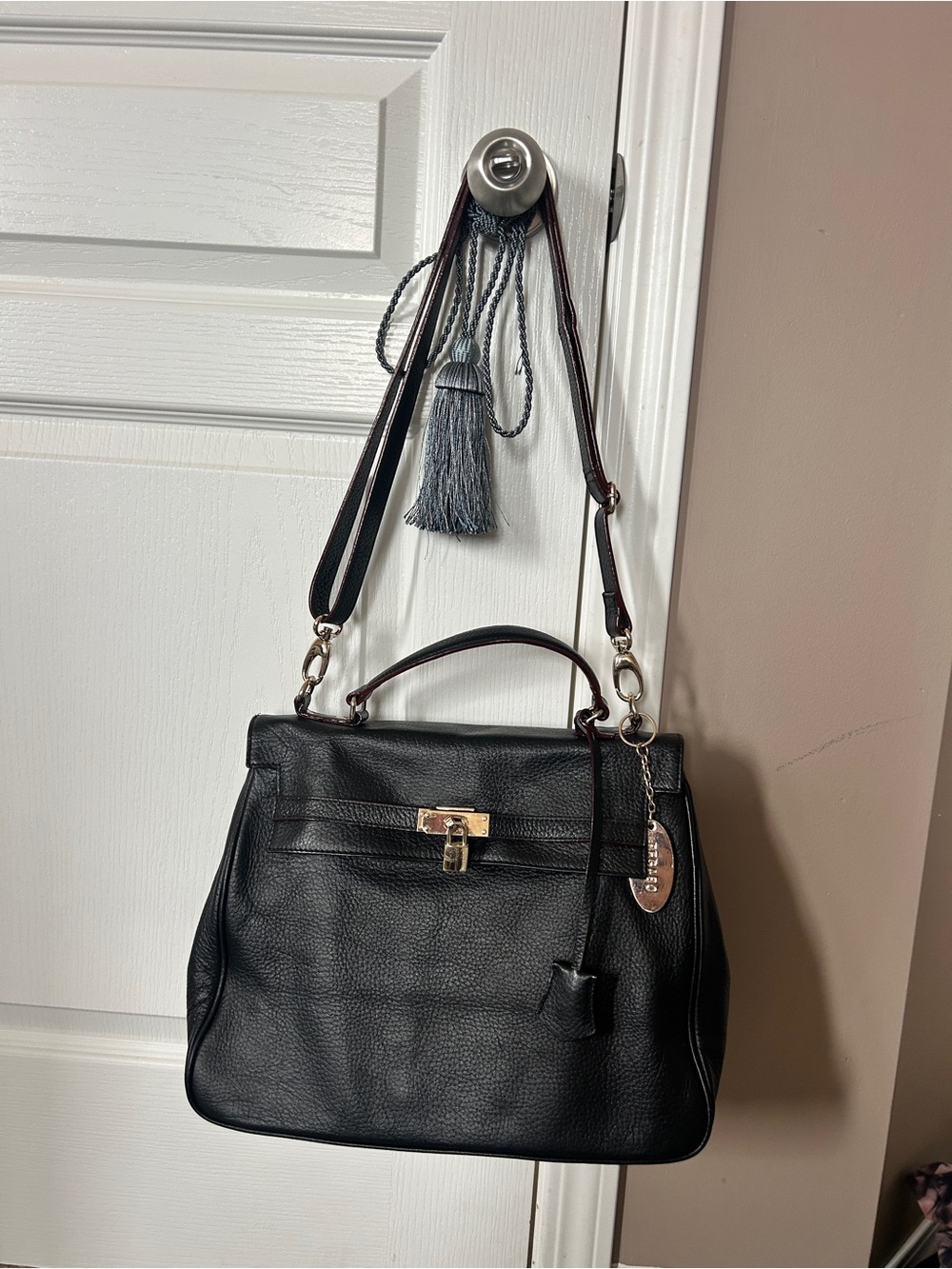 Pegabo Black Genuine Leather Kelly Style Top Handle Satchel / Crossbody - Picture 2 of 9